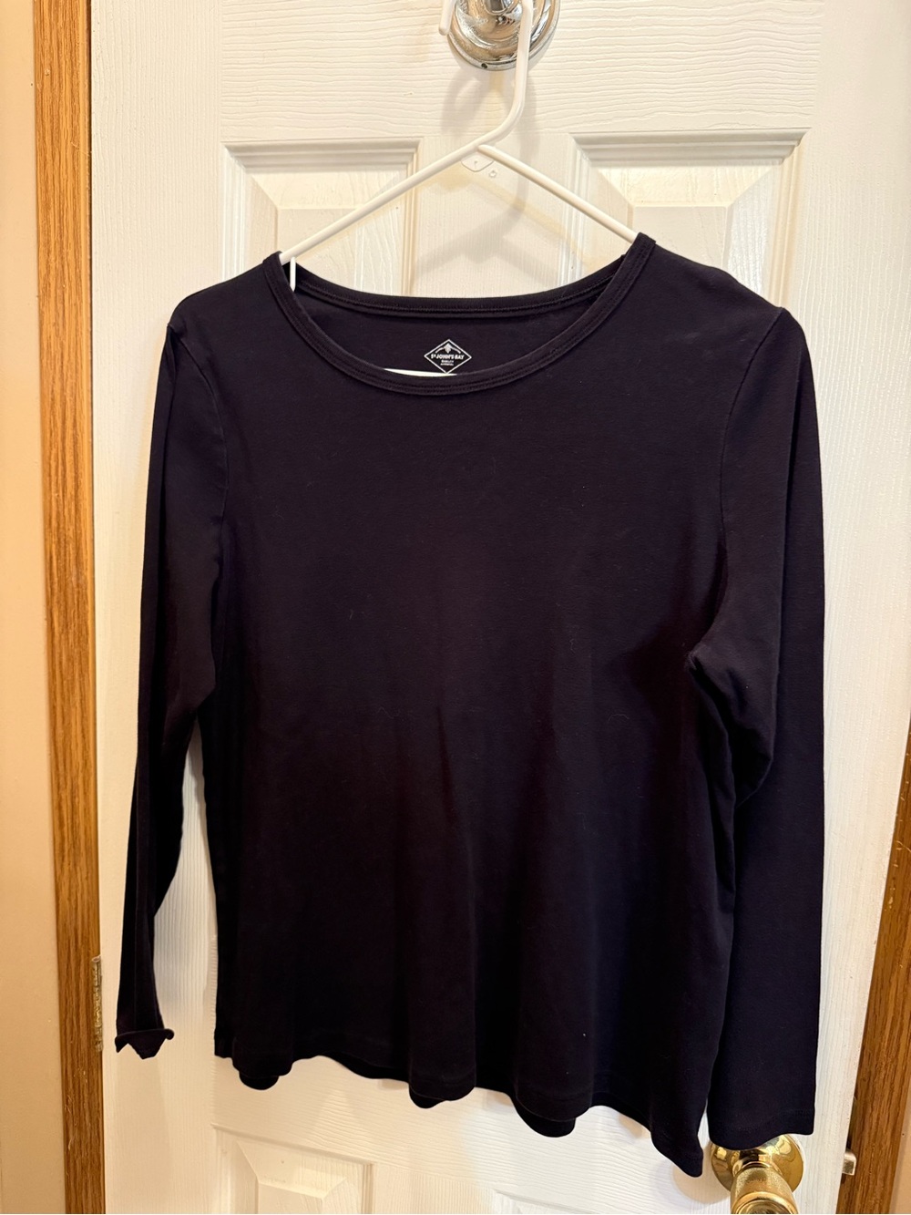 St. John's Bay Black Long-Sleeve Crewneck Top